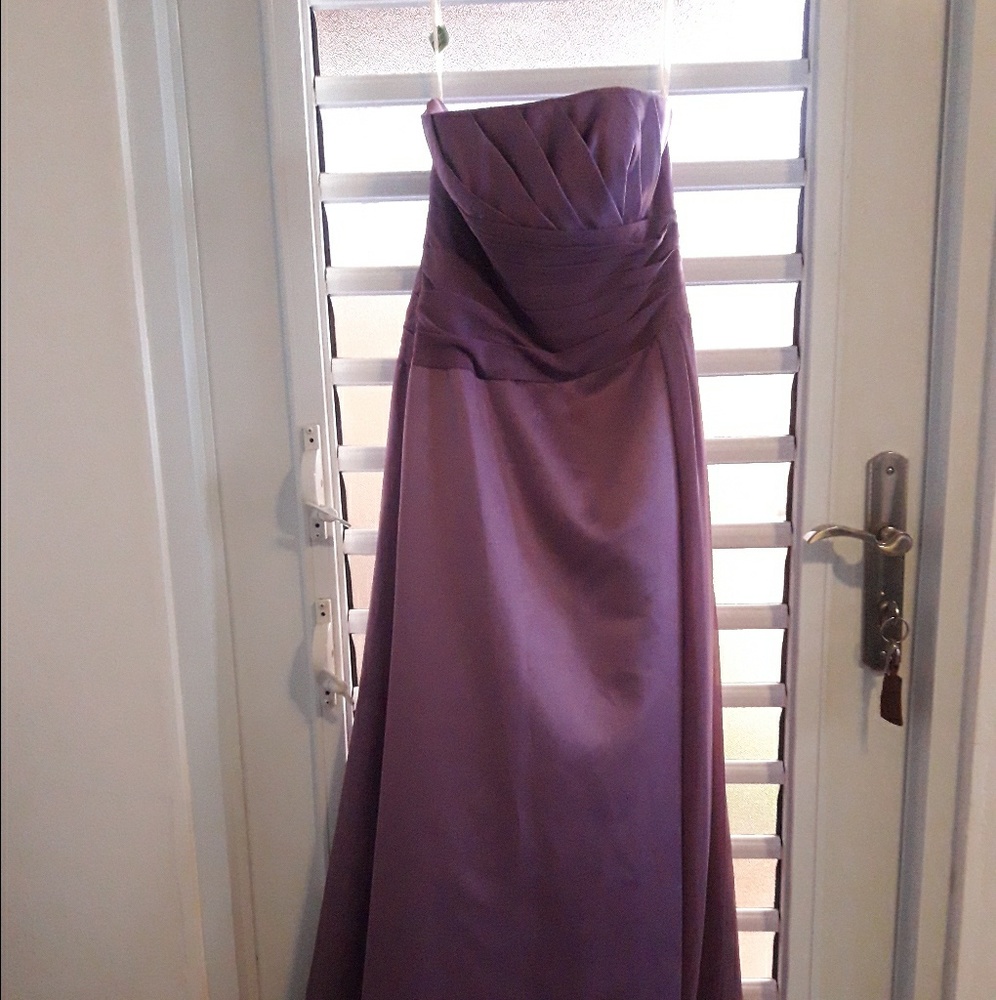 SALE 🔥David's Bridal long strapless dres
